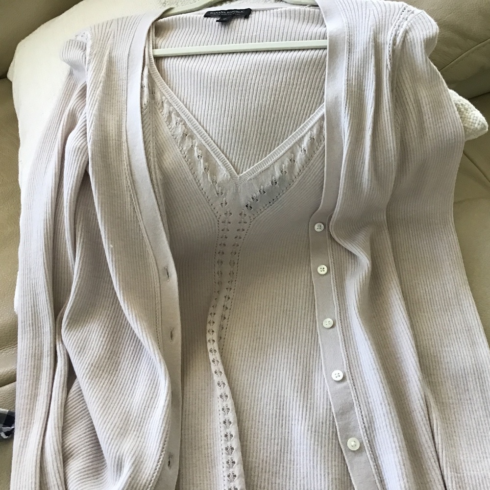 Banana Republic Merino Wool Twinset pink longer cardigan and v neck camisole